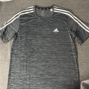 Adidas T-shirt